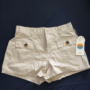 Vuori Women's Tan Shorts